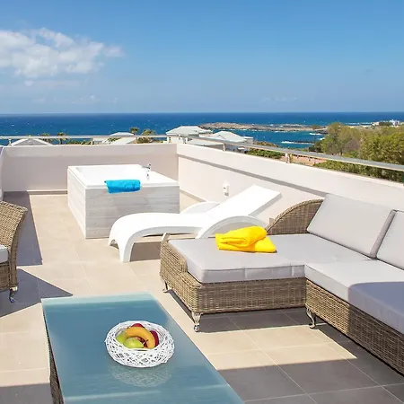Apartahotel Evelyn 3*